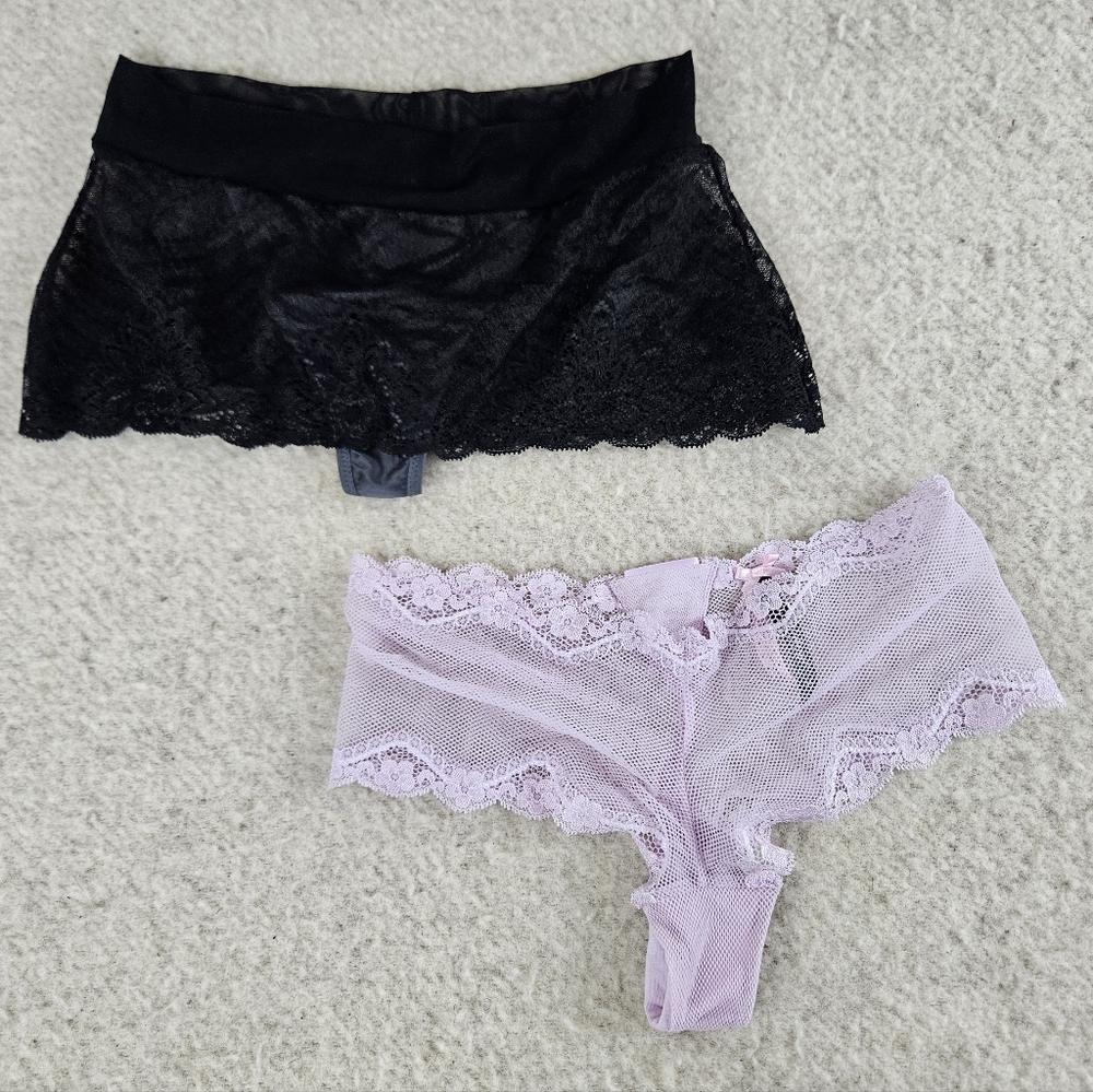Set of 2 On Gossamer Victoria's Secret Black Purple Thong Panties Size XS